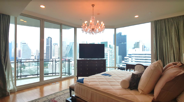 Picture of 4 bed Condo in Royce Private Residences Khlong Toei Nuea Sub District C06410