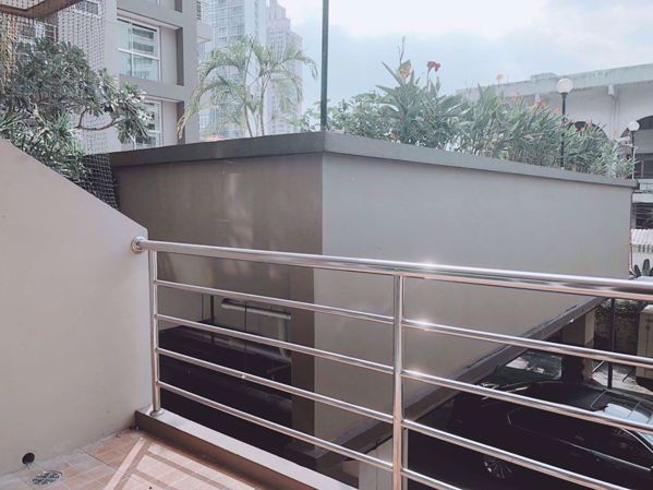 Picture of 2 bed Condo in Serene Place Sukhumvit 24 Khlongtan Sub District C06523