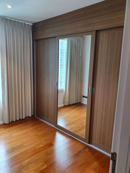 รูปภาพ 3 bed Condo in Wind Sukhumvit 23 Watthana District C06539