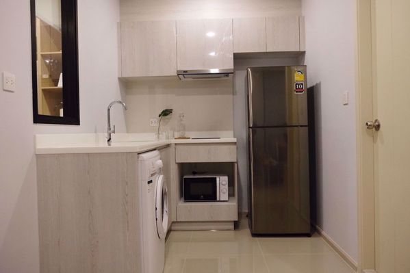 Picture of 1 bed Condo in Life Asoke Huai Khwang District C06569