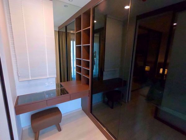 Picture of 1 bed Condo in Life Asoke Huai Khwang District C06717