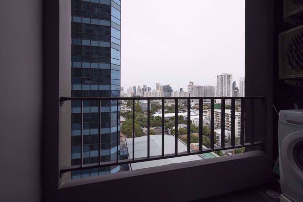 รูปภาพ 1 bed Condo in Movenpick Residences Ekkamai Bangkok Khlong Tan Nuea Sub District C06727