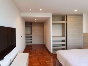 Picture of 2 bed Condo in Royal Navin Tower Yan Nawa District C06735