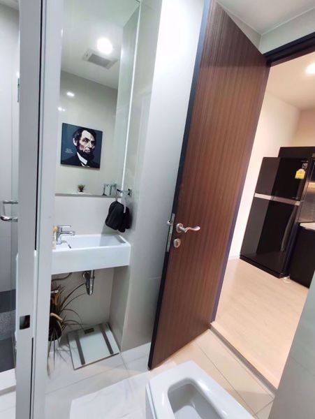 รูปภาพ 1 bed Condo in Rhythm Sukhumvit 44 Khlongtoei District C06738