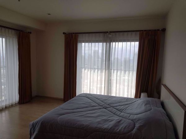 Picture of 3 bed Condo in Noble Remix Khlongtan Sub District C06750