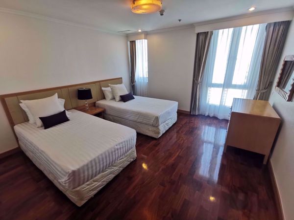 Picture of 3 bed Condo in Grand 39 Tower Khlong Tan Nuea Sub District C06892