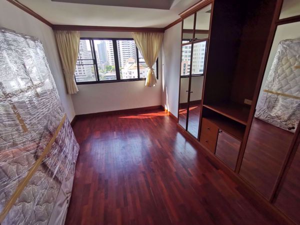 รูปภาพ 2 bed Condo in Sethiwan Residence Khlong Toei Nuea Sub District C06897