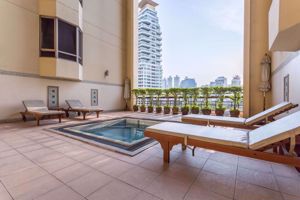 Picture of 3 bed Condo in Royal Castle Watthana District C06900