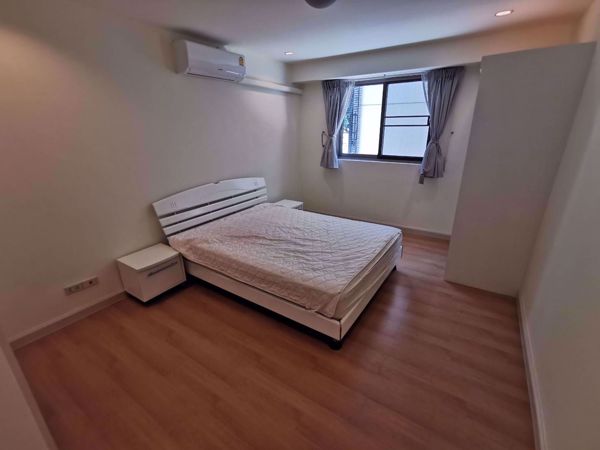 รูปภาพ 3 bed Condo in Royal Castle Watthana District C06918