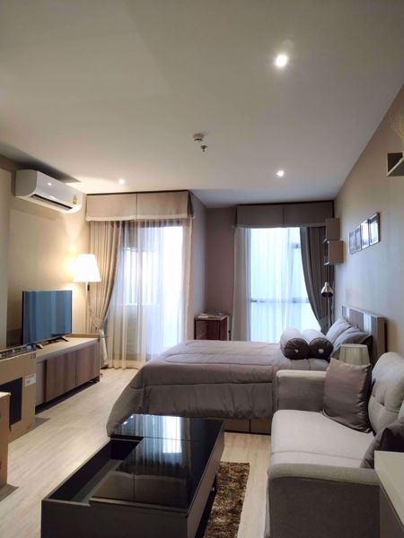 รูปภาพ Studio bed Condo in RHYTHM Ekkamai Watthana District C06935