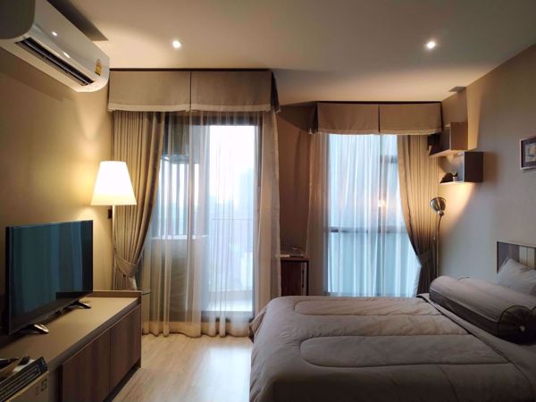 รูปภาพ Studio bed Condo in RHYTHM Ekkamai Watthana District C06935