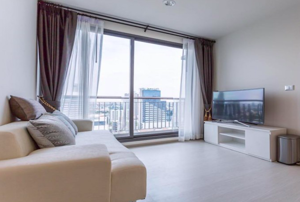 รูปภาพ 2 bed Condo in Rhythm Sukhumvit 42 Phra Khanong Sub District C06956