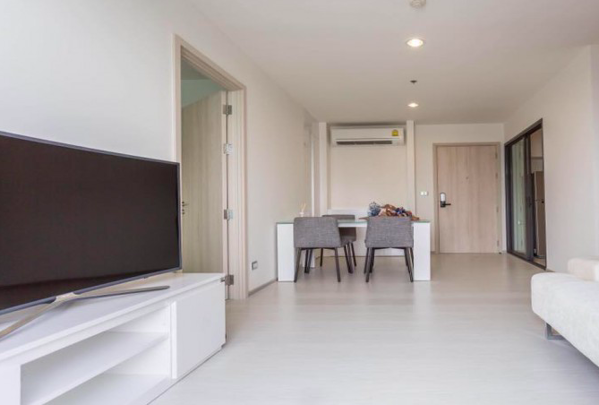 รูปภาพ 2 bed Condo in Rhythm Sukhumvit 42 Phra Khanong Sub District C06956