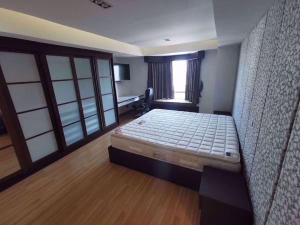 Picture of 3 bed Condo in Royal Castle Watthana District C06977