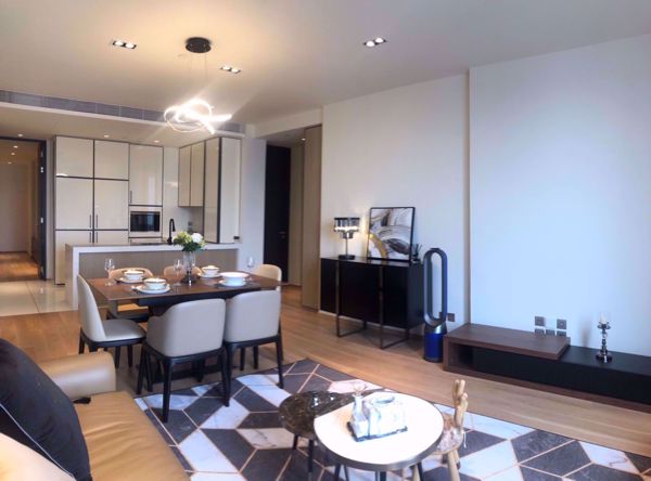 รูปภาพ 2 bed Condo in BEATNIQ Sukhumvit 32 Khlongtan Sub District C07039