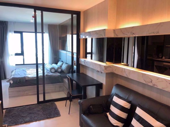 Picture of 1 bed Condo in Life Asoke Huai Khwang District C07073