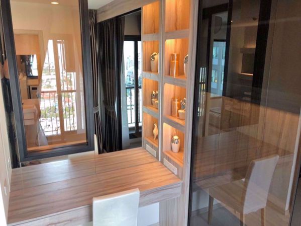 Picture of 1 bed Condo in Life Asoke Huai Khwang District C07073