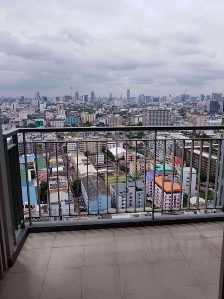 รูปภาพ 2 bed Condo in Life Ratchadapisek Huai Khwang District C07101