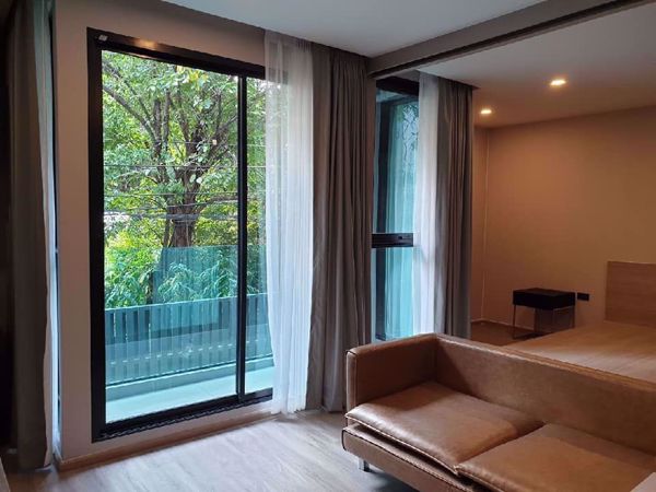 รูปภาพ 1 bed Condo in The Teak Sukhumvit 39 Watthana District C07107