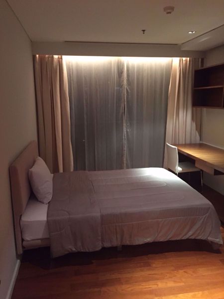 Picture of 2 bed Condo in The Lakes Khlongtoei Sub District C07114