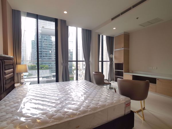 รูปภาพ 1 ห้องนอน Condo ในโครงการ Noble Ploenchit Lumphini Sub District C07154