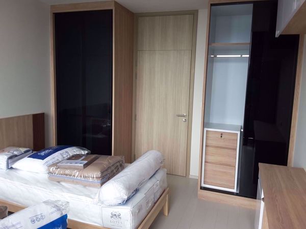 Picture of 2 bed Condo in Noble Ploenchit Lumphini Sub District C07254