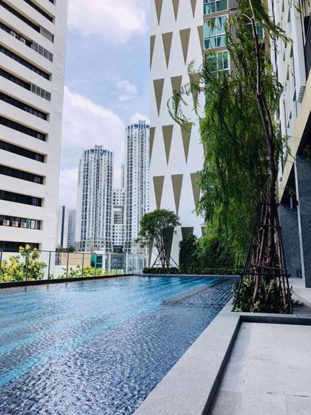 Picture of 2 bed Condo in Noble Revolve Ratchada 2 Huai Khwang Sub District C07309