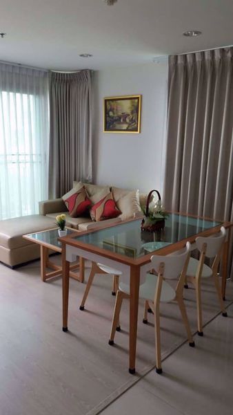 รูปภาพ 2 bed Condo in Rhythm Sathorn - Narathiwas Thungmahamek Sub District C07385