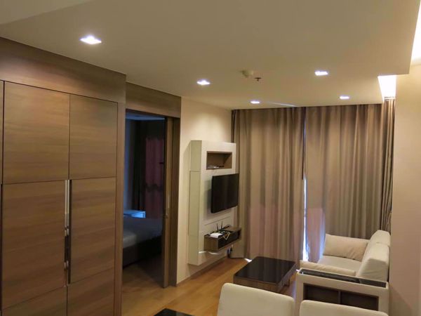 Picture of 1 bed Condo in The Address Sathorn Silom Sub District C07459