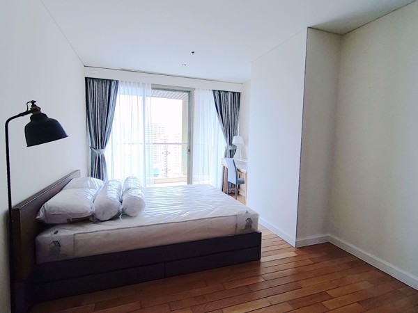 Picture of 2 bed Condo in The Lakes Khlongtoei Sub District C07462