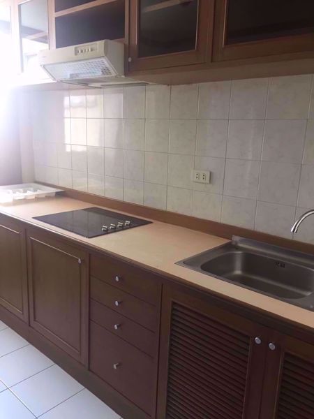 รูปภาพ 2 bed Condo in Tai Ping Towers Watthana District C07475