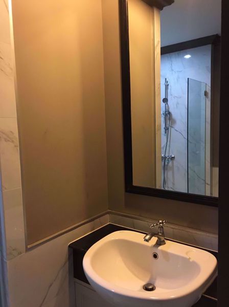 Picture of 1 bed Condo in The Reserve - Kasemsan 3 Wang Mai Sub District C07501