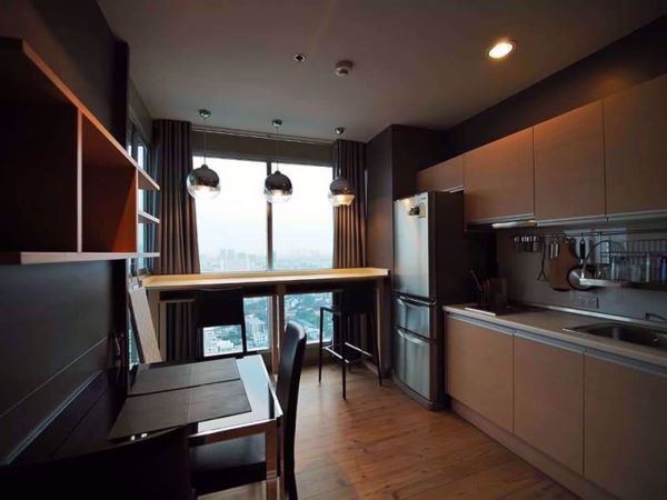 รูปภาพ 1 bed Condo in Rhythm Ratchada Samsennok Sub District C07526