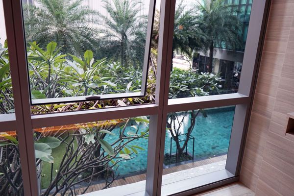 รูปภาพ 1 bed Condo in The Room Sukhumvit 21 Watthana District C07529