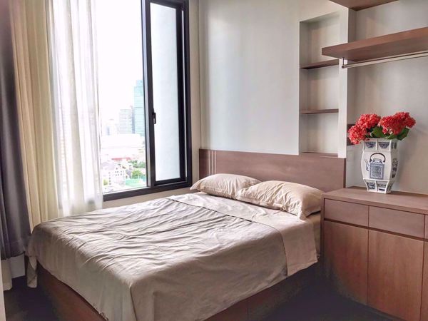 รูปภาพ 1 bed Condo in Edge Sukhumvit 23 Khlong Toei Nuea Sub District C07595