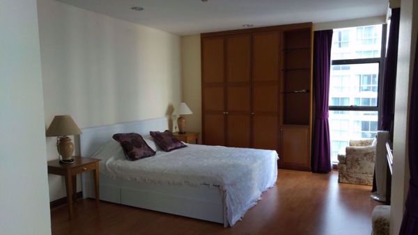 รูปภาพ 2 bed Condo in Baan Somthavil Lumphini Sub District C07619