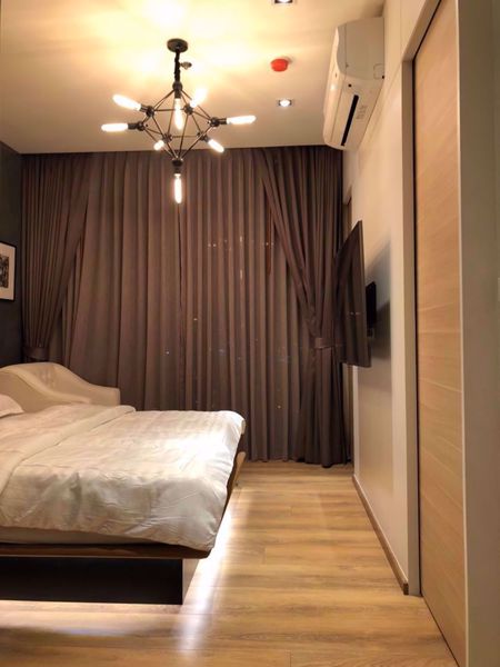 Picture of Studio bed Condo in Park Origin Phromphong Khlongtan Sub District C07638