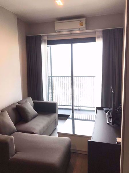 รูปภาพ 1 bed Condo in Whizdom Avenue Ratchada - Ladprao Chatuchak District C07676