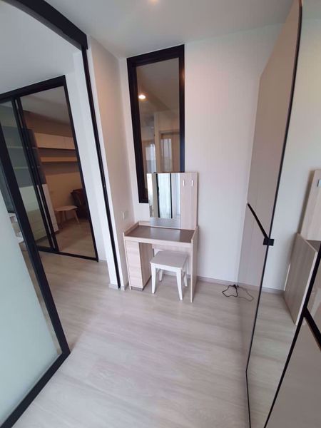 Picture of 1 bed Condo in Life Asoke Huai Khwang District C07680