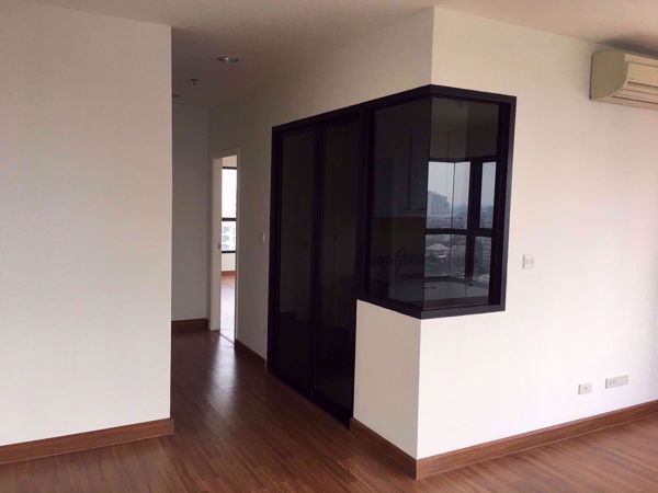 Picture of 2 bed Condo in The Crest Phahonyothin 11 Phayathai District C07699