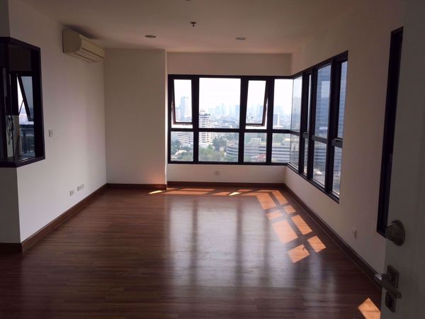 Picture of 2 bed Condo in The Crest Phahonyothin 11 Phayathai District C07699