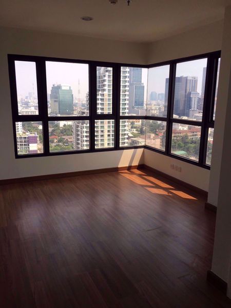 Picture of 2 bed Condo in The Crest Phahonyothin 11 Phayathai District C07699