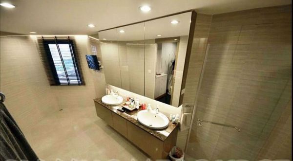 Picture of 4 bed Condo in Mahogany Tower Khlongtan Sub District C07747