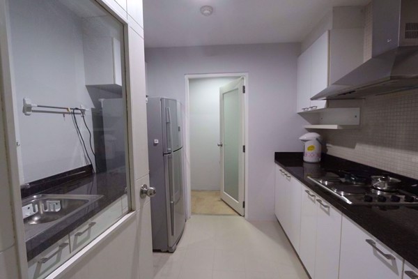 รูปภาพ 2 bed Condo in Baan Siri 24 Khlongtoei District C07804