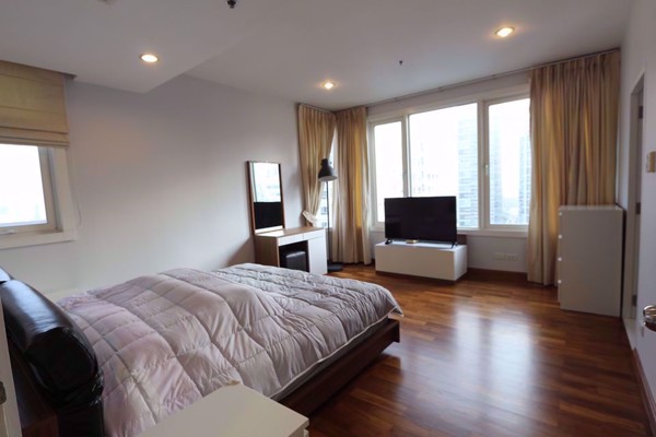 รูปภาพ 2 bed Condo in Baan Siri 24 Khlongtoei District C07804