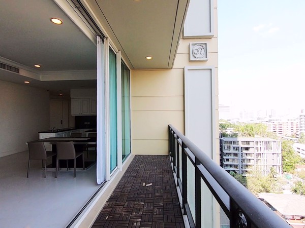 รูปภาพ 2 bed Condo in Royce Private Residences Watthana District C07807