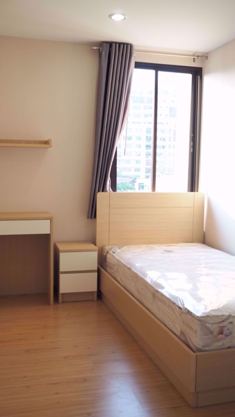 Picture of 2 bed Condo in Le Rich @ Aree station Phayathai District C07812