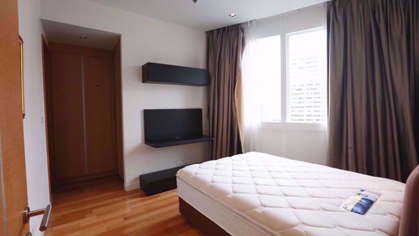 รูปภาพ 3 bed Condo in Millennium Residence Khlongtoei District C07836