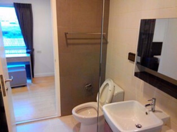 Picture of 1 bed Condo in Whizdom @ Punnawithi Station Phrakhanong District C07903