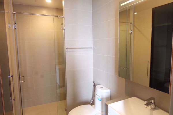 Picture of 1 bed Condo in Noble Ploenchit Lumphini Sub District C07943